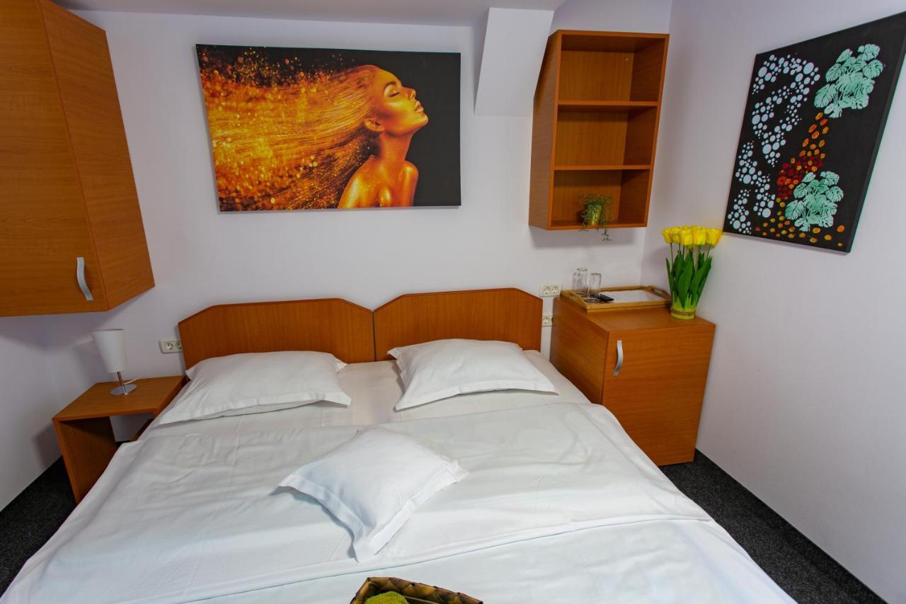 Hotel Casa Liana Buşteni Esterno foto