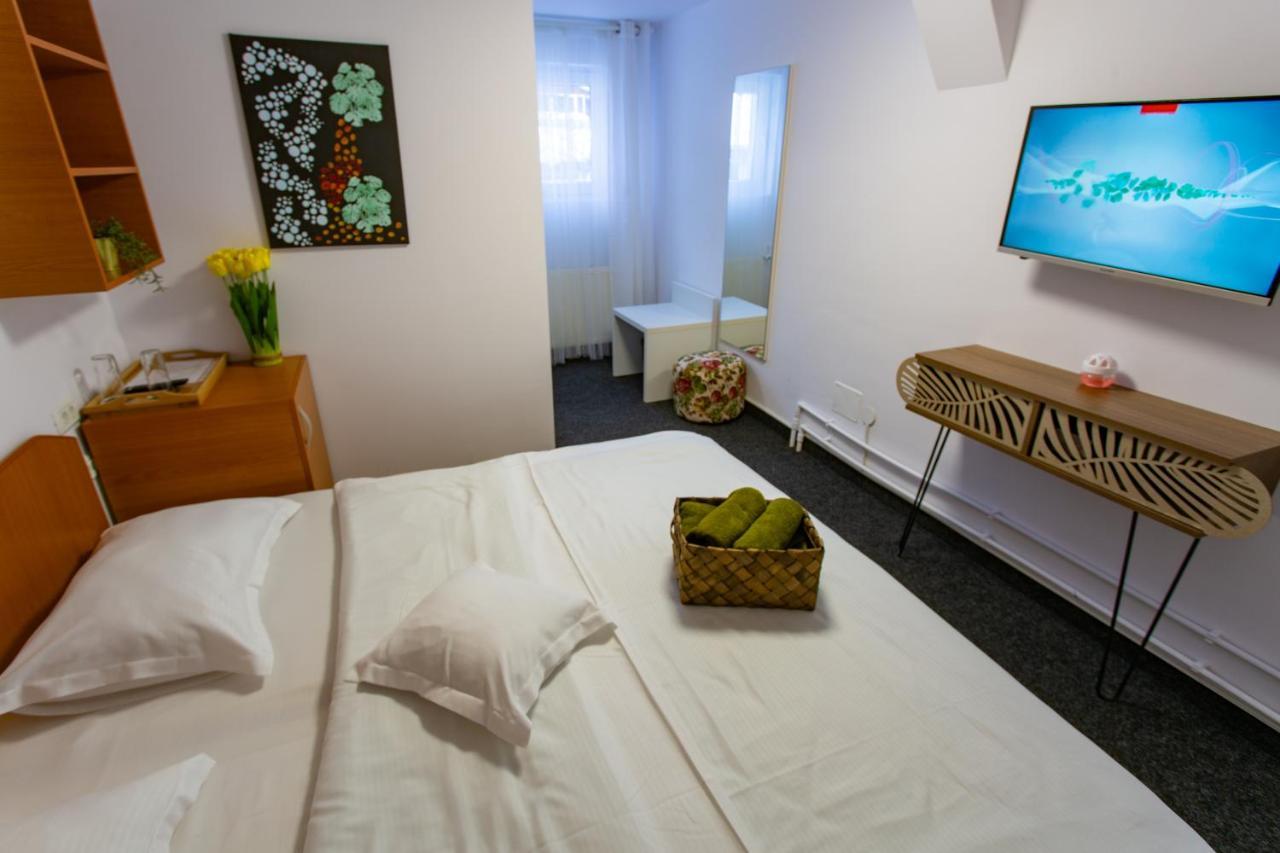 Hotel Casa Liana Buşteni Esterno foto