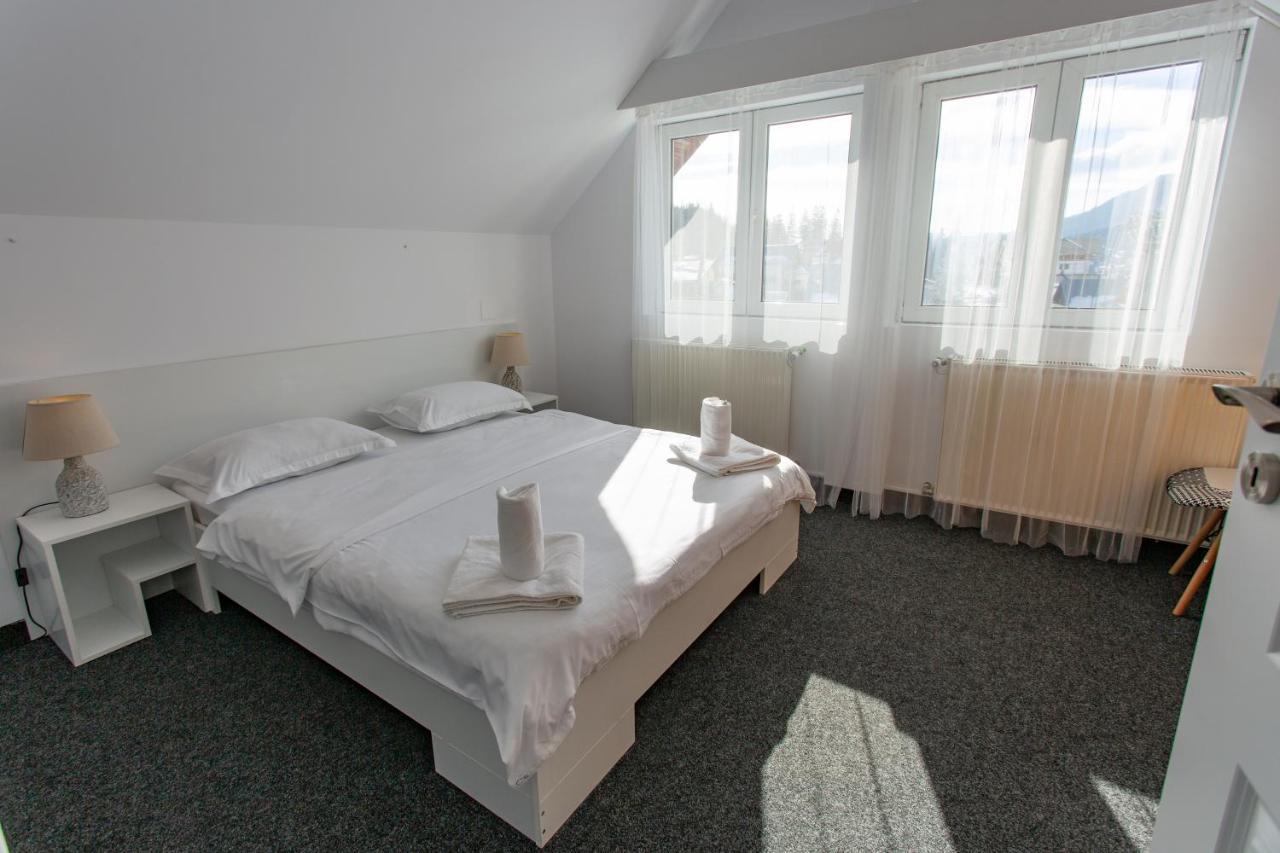 Hotel Casa Liana Buşteni Esterno foto